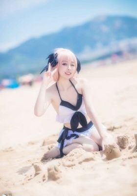 沙滩上的夏娃_高清免费电影观看